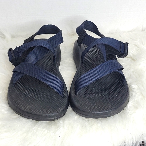 black chacos mens
